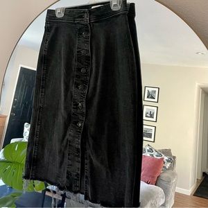A&F Ultra High Rise Skirt | Black Denim | size 25